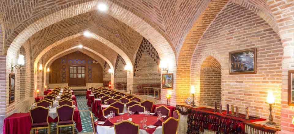 هتل کاروانسرای لاله بیستون در کرمانشاه