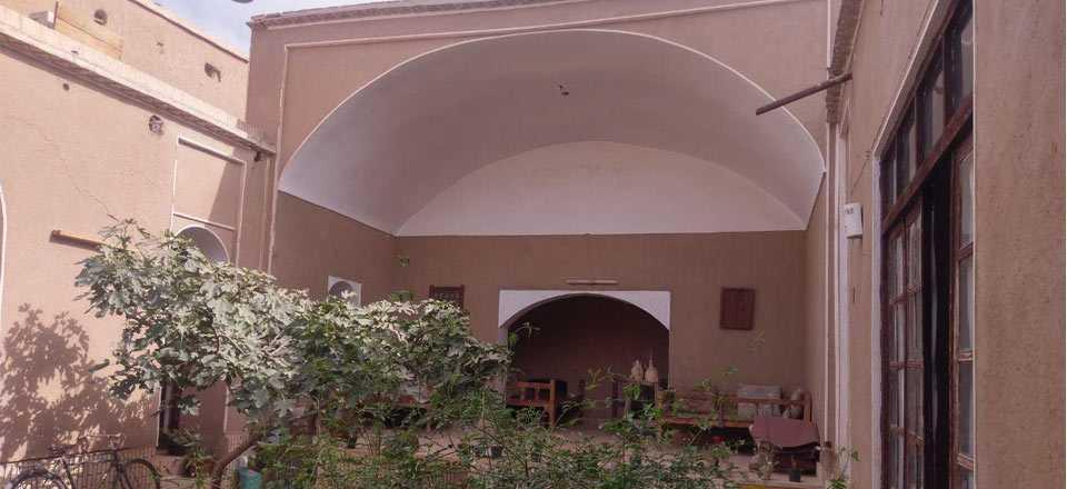 اجاره اقامتگاه بوم گردی خانه خورشید در یزد