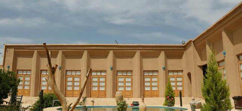 اقامتگاه بوم گردی رستاق در اشکذر