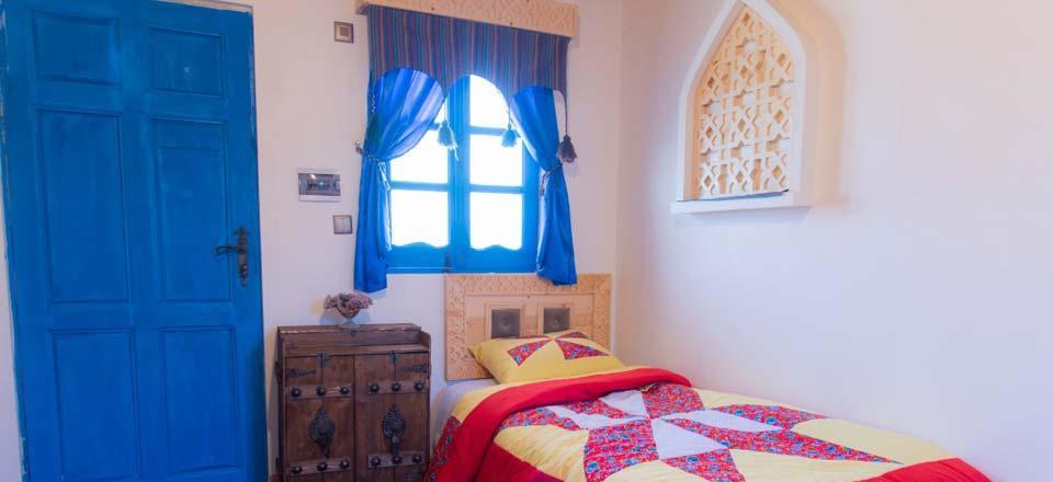 اقامتگاه بوم گردی ماه سو در بندر انزلی