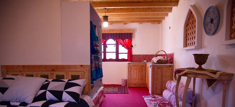 اقامتگاه بوم گردی ماه سو در بندر انزلی