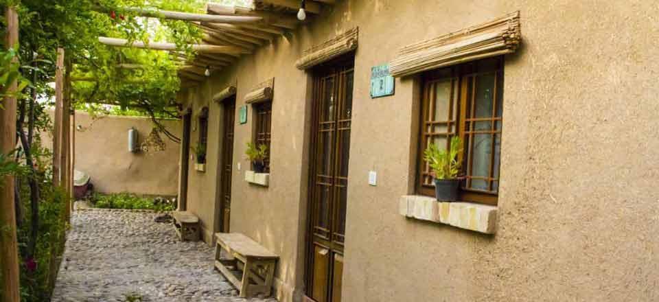 اقامتگاه بوم گردی سرو کهن در ابرکوه