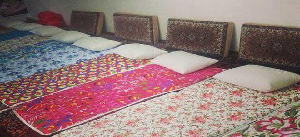 اقامتگاه بوم گردی ننه آقا در درود