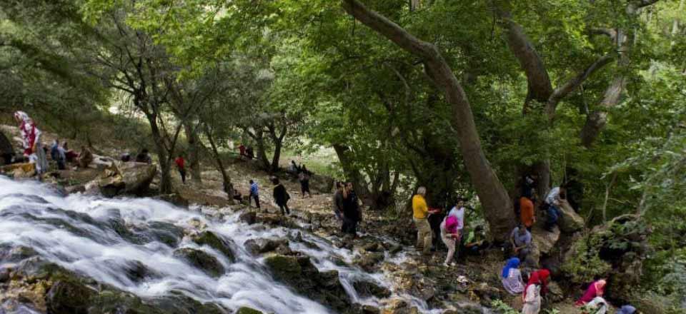 اقامتگاه بوم گردی ننه آقا در درود