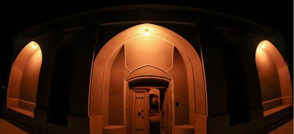 اجاره اقامتگاه بوم گردی خانه باغ شاکر در آران وبیدگل