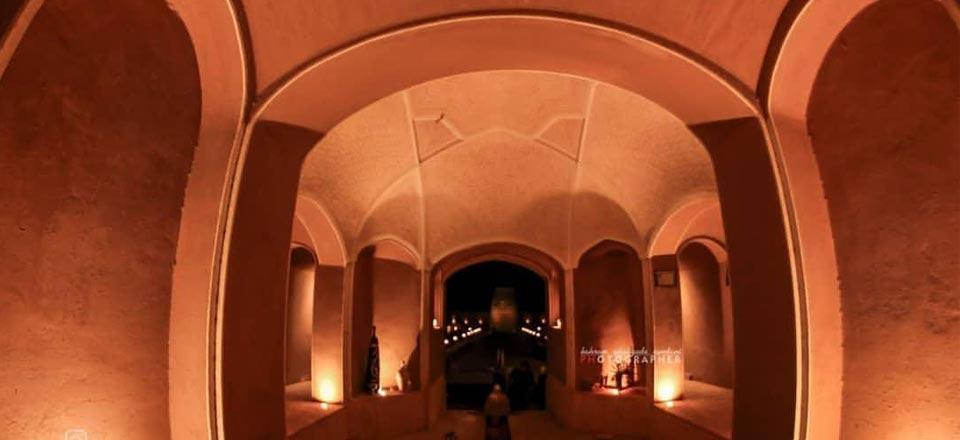 اجاره اقامتگاه بوم گردی خانه باغ شاکر در آران وبیدگل