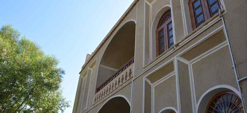 اقامتگاه بوم گردی حاجی خان در تفت