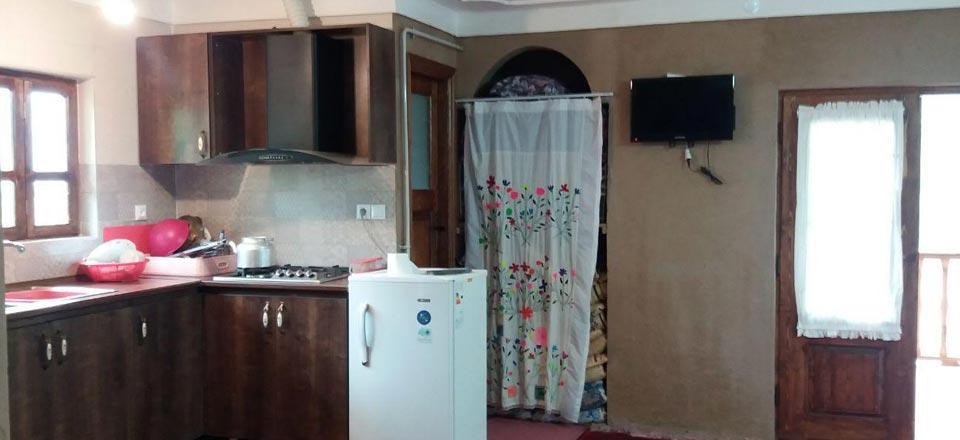 اقامتگاه بوم گردی پونه آرام علی آبادکتول