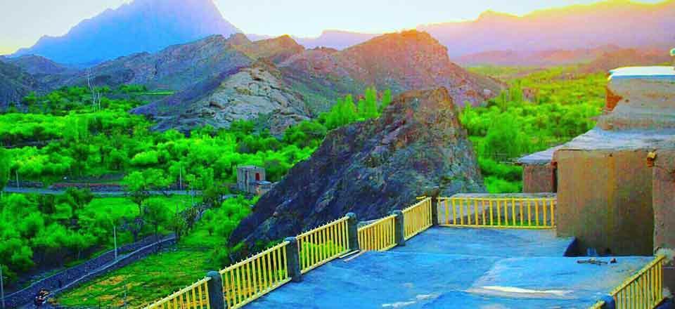 اقامتگاه بوم گردی چشمه نقره در کاشمر