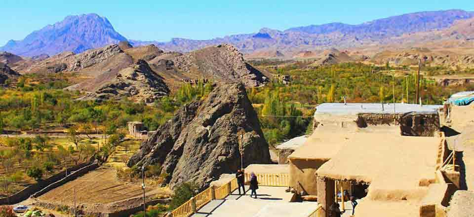 اقامتگاه بوم گردی چشمه نقره در کاشمر