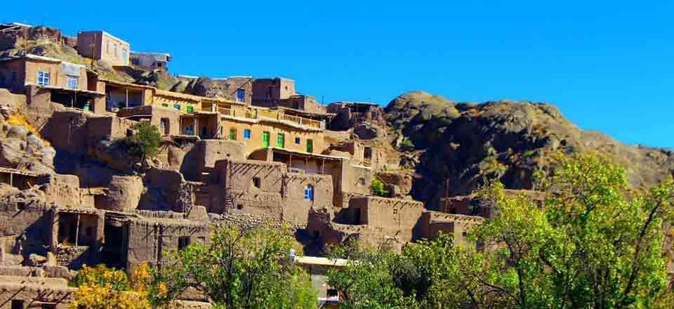 اقامتگاه بوم گردی چشمه نقره در کاشمر