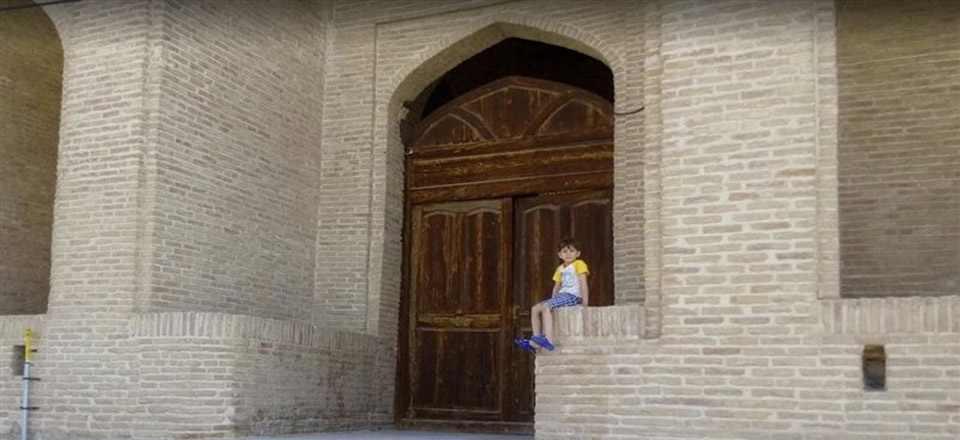 اقامتگاه کاروانسرای شاه عباسی در گرمسار