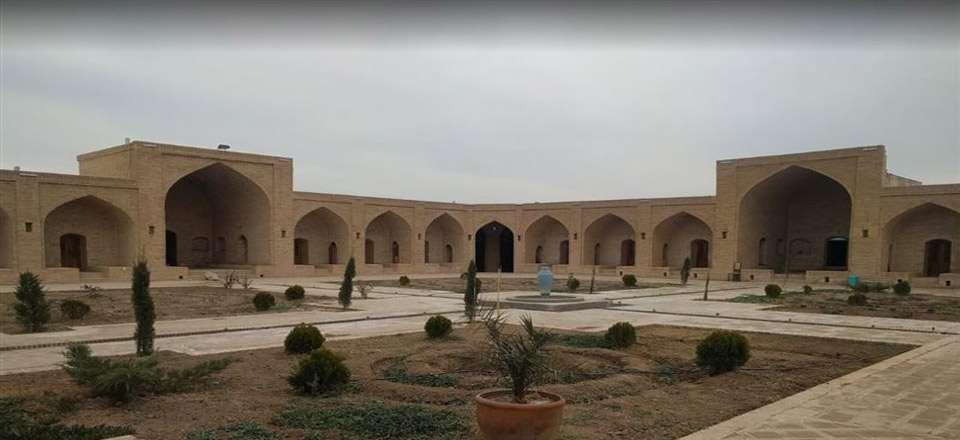 اقامتگاه کاروانسرای شاه عباسی در گرمسار