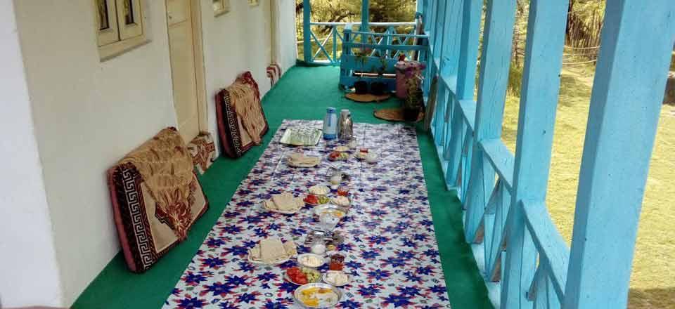 اقامتگاه بوم گردی وارش در رودبار