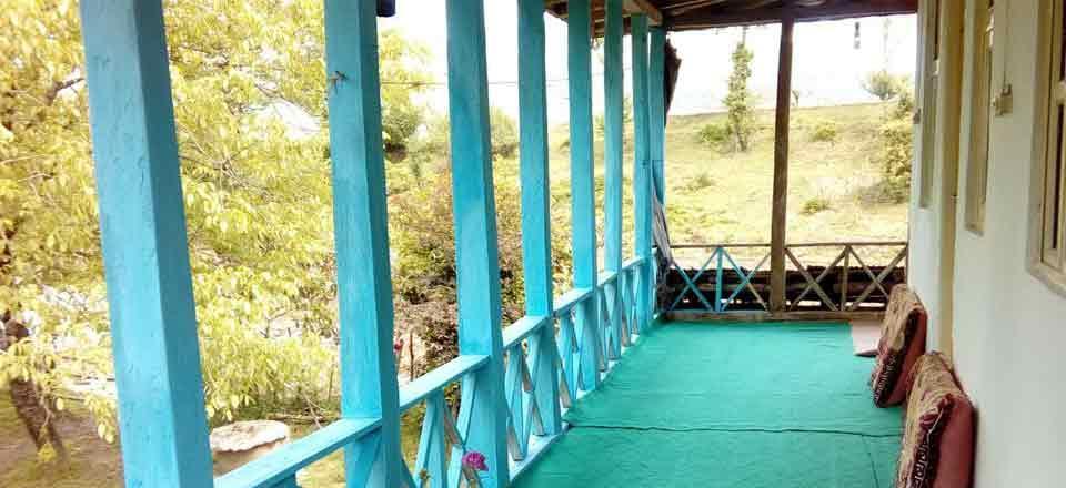 اقامتگاه بوم گردی وارش در رودبار