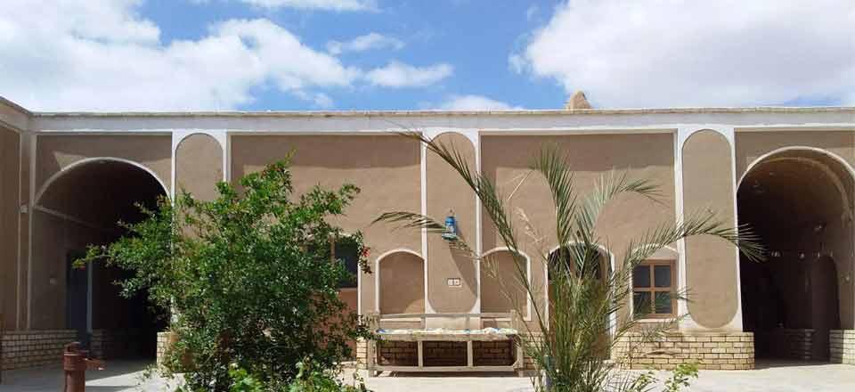 اجاره بوم گردی حشمت خور و بیابانک