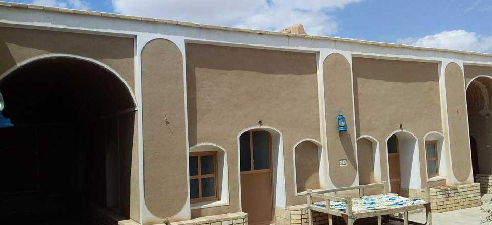 اجاره بوم گردی حشمت خور و بیابانک