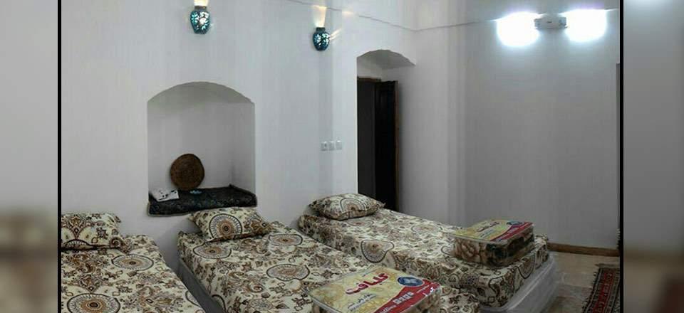 اجاره اقامتگاه بوم گردی ماه بی بی اردکان