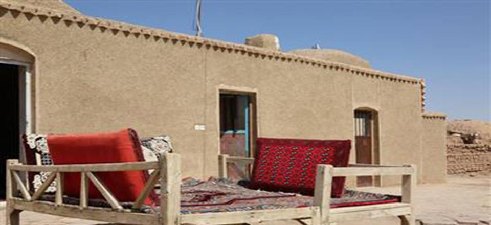 اقامتگاه بوم گردی زرین چاه سرایان