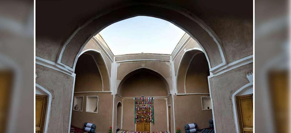 اقامتگاه بوم گردی ریگ و آفتاب در بشرویه