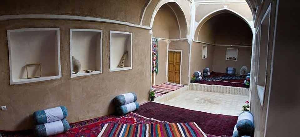 اقامتگاه بوم گردی ریگ و آفتاب در بشرویه