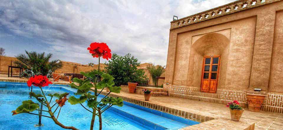 اقامتگاه بوم گردی هشت طاق در طبس