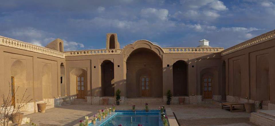 اقامتگاه بوم گردی هشت طاق در طبس