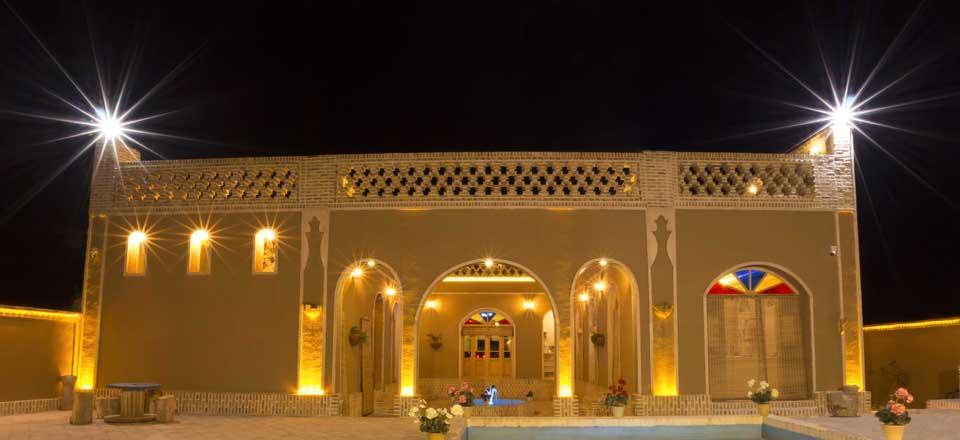 اقامتگاه بوم گردی عمارت بهشت هشتم در فردوس