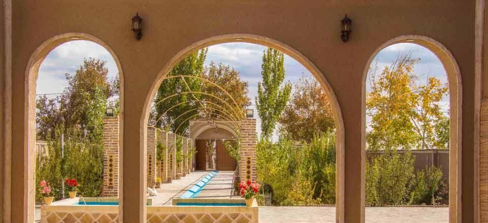 اقامتگاه بوم گردی عمارت بهشت هشتم در فردوس