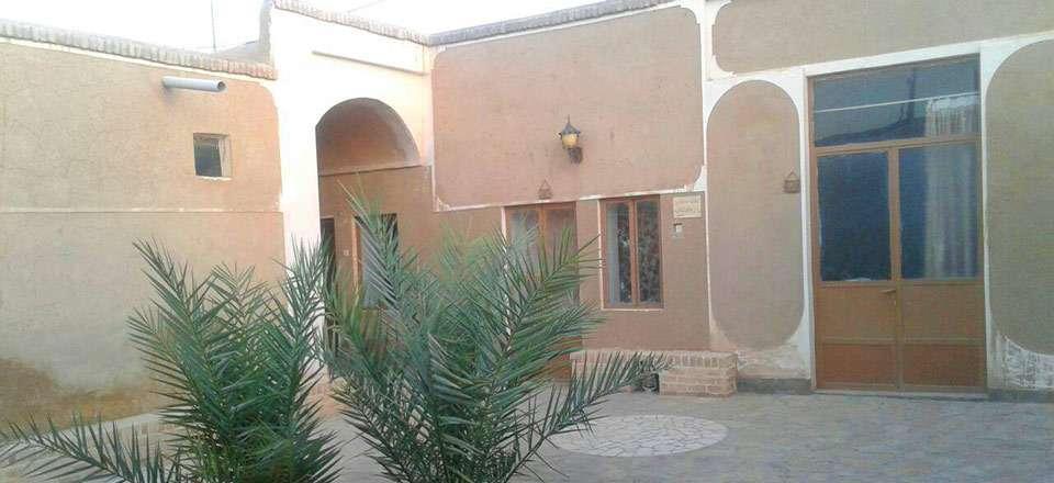 اقامتگاه بوم گردی خاطره خور و بیابانک