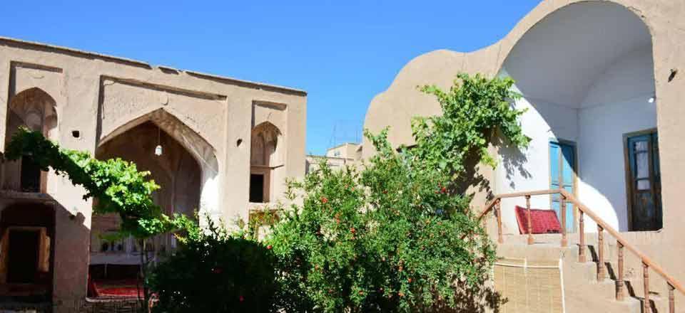 اقامتگاه بوم گردی خواجه ابومنصور در گناباد