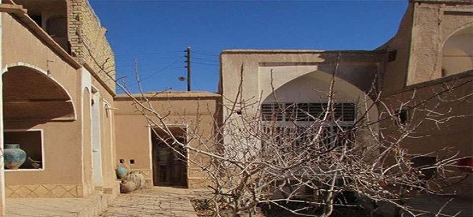 اقامتگاه بوم گردی بوتیمار کوهپایه