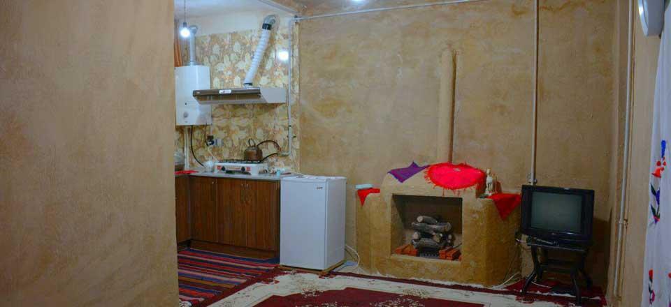 اقامتگاه بوم گردی آبشاران لوه در گالیکش