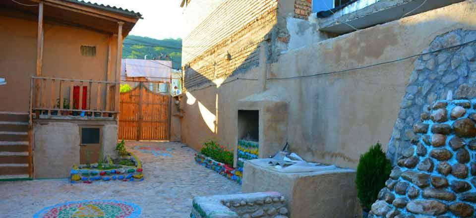 اقامتگاه بوم گردی آبشاران لوه در گالیکش