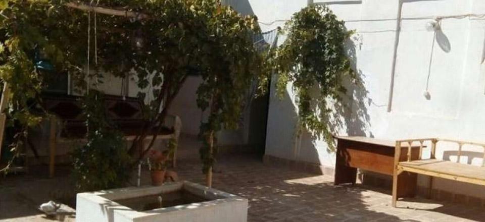 اقامتگاه بابا حسن در روستای گناباد