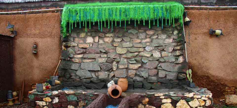 اقامتگاه بوم گردی نگین در زرندیه