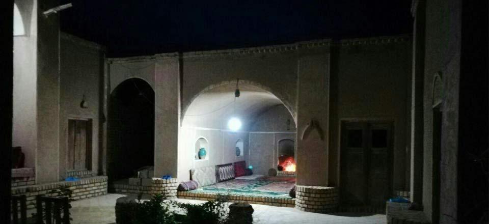 اقامتگاه بوم گردی آرسون در خور و بیابانک