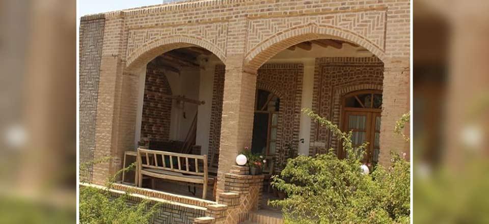 اقامتگاه بوم گردی سرای ناظر سربیشه