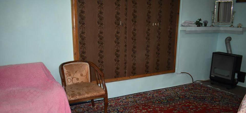 اقامتگاه بوم گردی باغ پایین شهمیرزاد