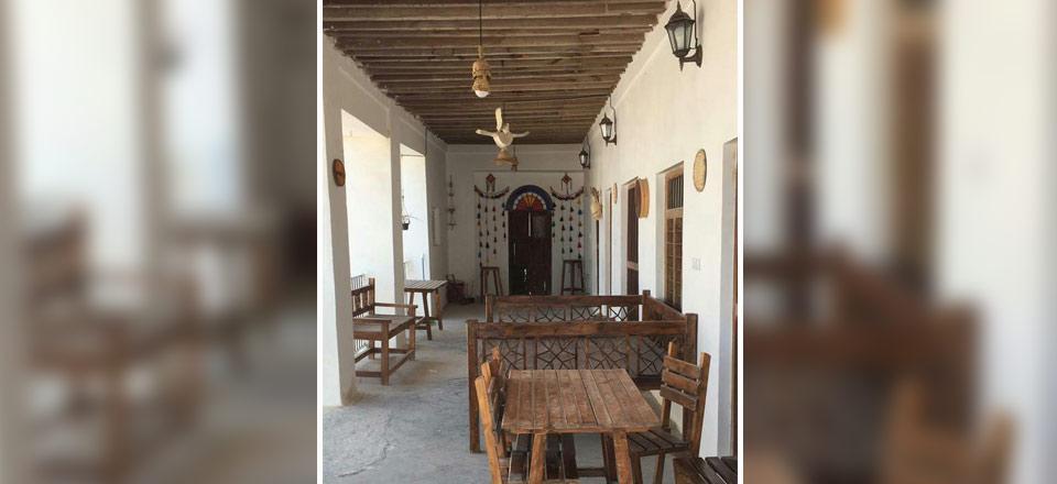 بوم گردی سرای باباحاجی در تنگستان