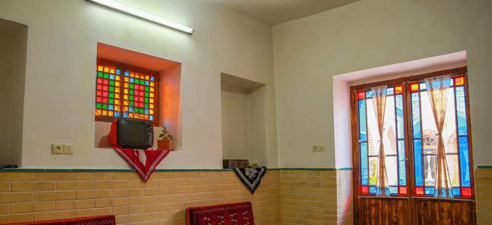 اجاره اقامتگاه بوم گردی سرای شمس در نراق