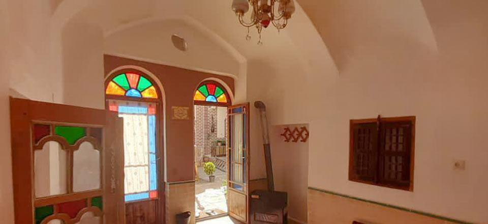 اجاره اقامتگاه بوم گردی سرای شمس در نراق