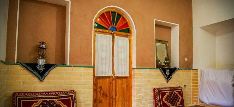 اجاره اقامتگاه بوم گردی سرای شمس در نراق