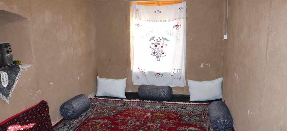 اقامتگاه بوم گردی خونه دنج در فردوس