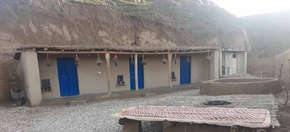 اقامتگاه بوم گردی دره پنج شیر کلاله