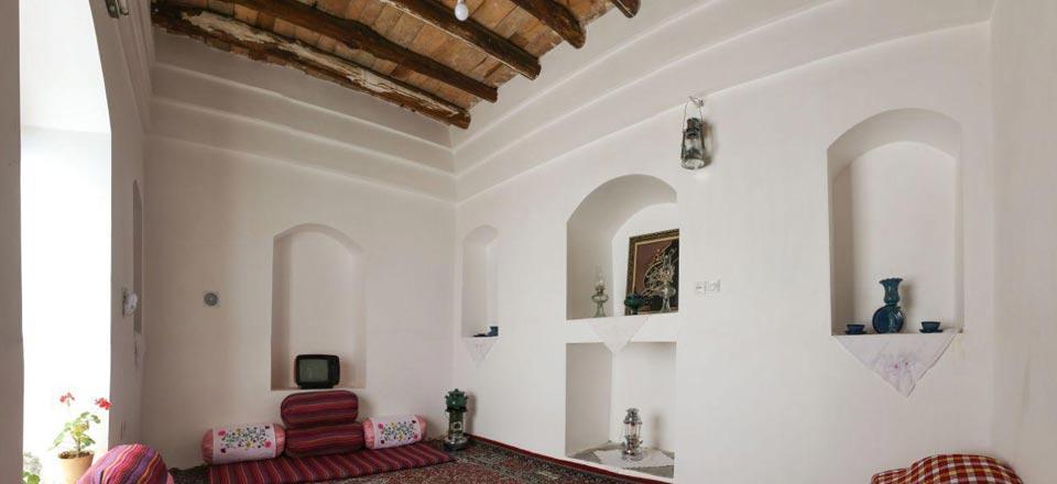 اقامتگاه بوم گردی سرای حاجی احمد زیرکوه