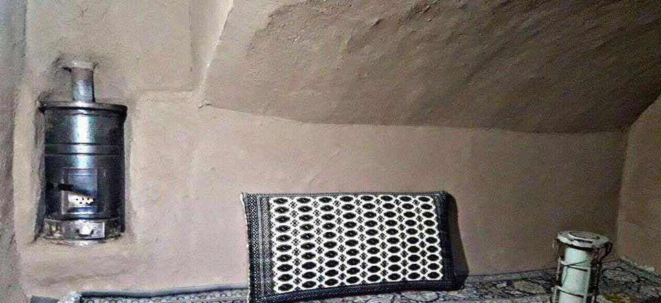 اقامتگاه بوم گردی میرزا غلامحسین خان در بردسکن