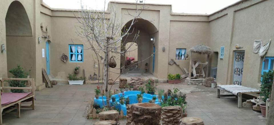 اقامتگاه بوم گردی پشت کاریز در طبس