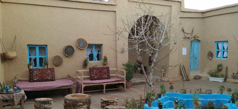 اقامتگاه بوم گردی پشت کاریز در طبس