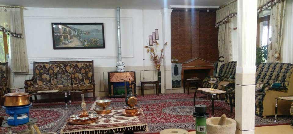 اقامتگاه مزرعه آفتاب چغاخور در بلداجی